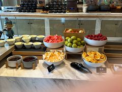 -西安大雁塔科技大学地铁站亚朵酒店