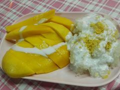 -芒果糯米饭摊子