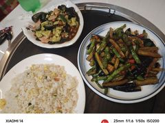 -人民公社铁锅炖·东北菜(卫国道店)