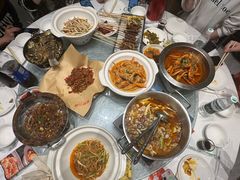 -靓虾二哥长沙地标小龙虾(五一广场店)