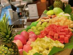 -广州万富希尔顿酒店·感趣自助餐厅·金秋蟹宴生蚝海鲜刺身
