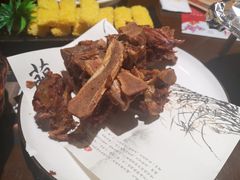 都统府熏排骨-东口码头·烧鸽子·鱼头泡饼·地方菜(金鹰悦城店)
