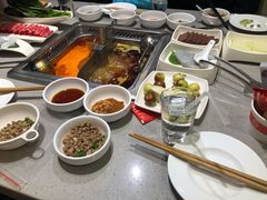 -海底捞火锅(高新万达店)
