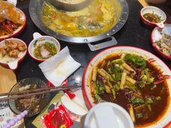 -谭公鱼头·鲜鱼火锅·小龙虾·江湖菜(秀沿路店)