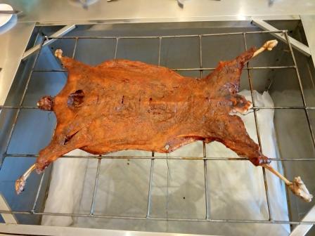 玉泉山庄(南山店)-"好久没回家,等放假回家粑粑说请我吃烤全羊.