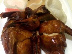 脆皮乳鸽-新斗记·新派老粤菜(海上世界店)