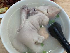 -雷祖芳老妈蹄花店