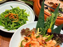 -老滇山寨•云南特色菜•地方菜•民族风情歌舞表演(金碧店)