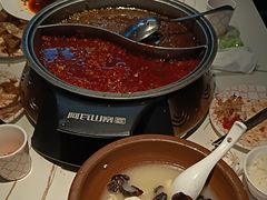 -阿瓦山寨·湘菜现炒·剁椒鱼头王(咸阳总店)