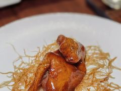 润烧脆皮乳鸽-蛇口希尔顿南海酒店·随轩中餐厅·粤菜
