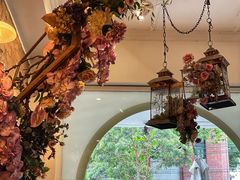 -FLOVIE FLORIST CAFE