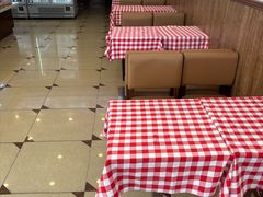 -红宝石·鲜奶小方·海派西点房(南丹店)