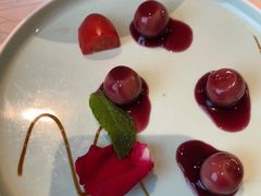 -小天鹅戴斯酒店鲸鲨百汇创作料理