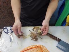 -渔人湾码头海鲜市场负二楼