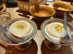 桂花醪糟奶豆腐-耶里夏丽·新疆菜·28年喀什老馆(田林东路店)