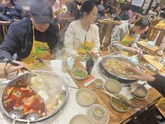 -肖肖酸萝卜鱼火锅(总店)