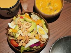 牛油果干果沙拉-鹿萤季·营地小馆(皇后公园店)