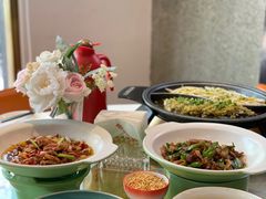 -阿瓦山寨·湘菜现炒·剁椒鱼头王(咸阳总店)