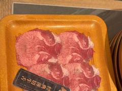-牛YO寿喜烧·铁板烧和牛火锅自助(市府恒隆店)