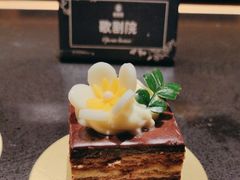 -雍容荟活波龙自助餐(IFS黑金店)