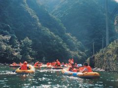 -安吉龙王山峡谷漂流