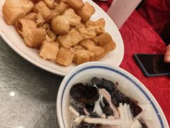 -侬佳蒸菜馆(听潮店)