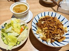 -红猪卤肉饭(大西洋美食城店)
