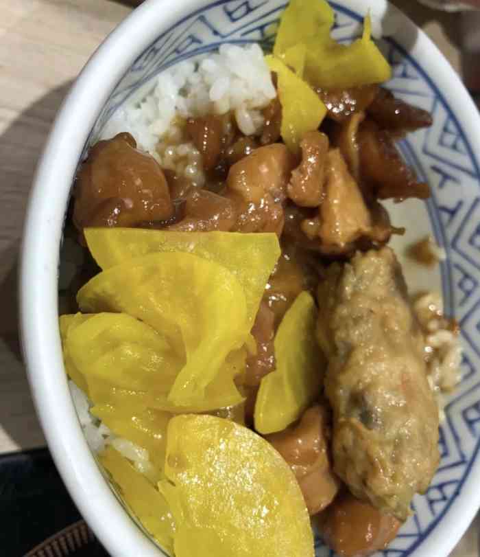 吉野家(南开大悦城店)-"首先前台服务挺好,但是后厨出餐口有个男组.