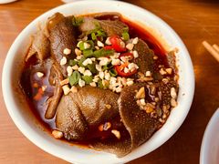冒毛肚-炉小二铜锅牛蛙•川湘菜(三里屯店)
