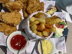 -露露家咖啡店