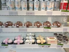 零售区-绿姿鲜奶烘焙(临城店)