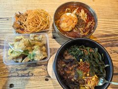 老妈拌饭-聚合鑫东北熏酱熟食麻辣面(长阳店)
