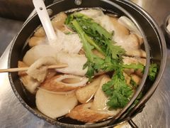 鱼饼汤-富乐满韩国正宗炸鸡韩国料理(虹泉路店)