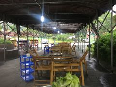 -小辣椒汤锅烧烤(温泉南街店)