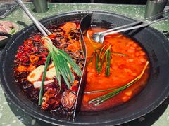 -五里关火锅(上海鑫耀·光环Live店)