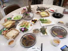 -围炉夜话·潮汕卤水火锅(榕江店)