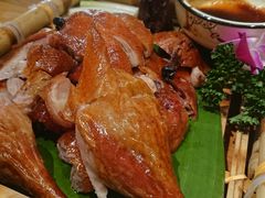 -老滇山寨•云南特色菜•地方菜•民族风情歌舞表演(金碧店)