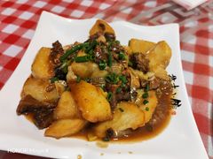 土豆烧牛腩-燕青小馆(东园大厦店)