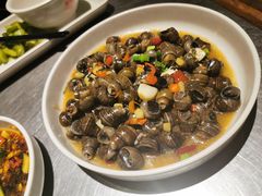 -龙巢盱眙龙虾·牛蛙·烧烤宵夜(八卦岭店)