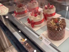 -花花卷卷·鲜食蛋糕(泉屋店)