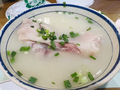 -易老妈蹄花.创于1935(总店)
