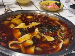 -晓彭肥肠鸡·泡椒鸡火锅(水木天地店)