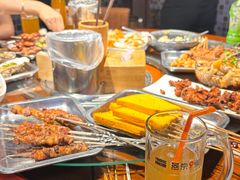 -马路牙子烧烤音乐酒馆(望京店)