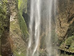 -龙水峡地缝景区