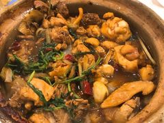 -渝君重庆火锅(嘉宾路店)