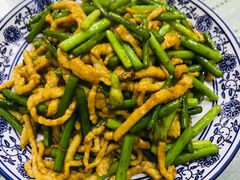 蒜苗肉丝-北大地皖峰饭馆