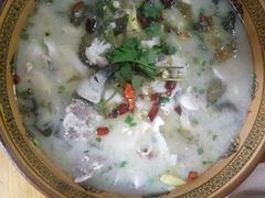 酸菜鱼-燕兵眉州肥肠鱼饭店