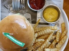 -Thanks美式餐厅(汉堡咖啡店)