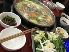 -黑白荤豆花(双凤路店)