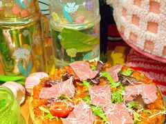 -Dragon Pizza•圆脸龙披萨·牛排餐厅